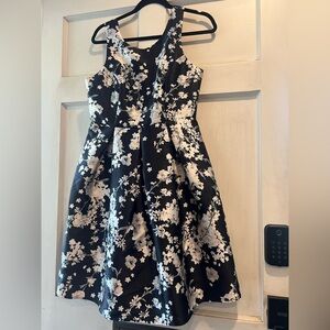 Forever 21 Floral Black and White Juniors Dress _ Medium